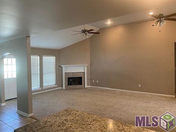 3rd image of 9965 Chapel Hill Dr