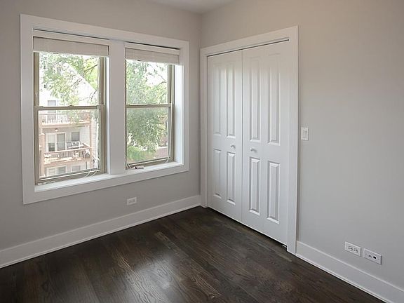 3rd image of 3919 1/2 N Janssen Ave #3E