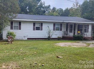 1497 Dave Jenkins Rd, Blair, SC 29015