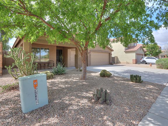 4th image of 36219 W VELAZQUEZ Drive