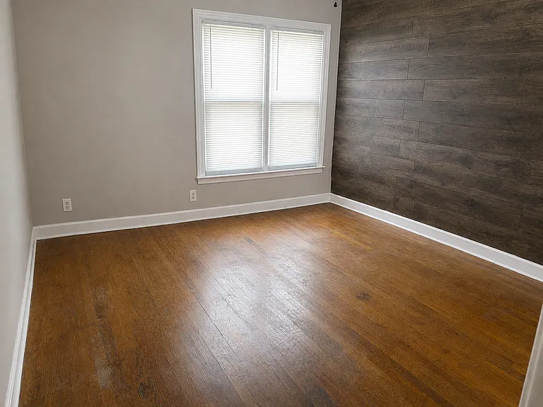 115 S Edmonds St — Photo 6