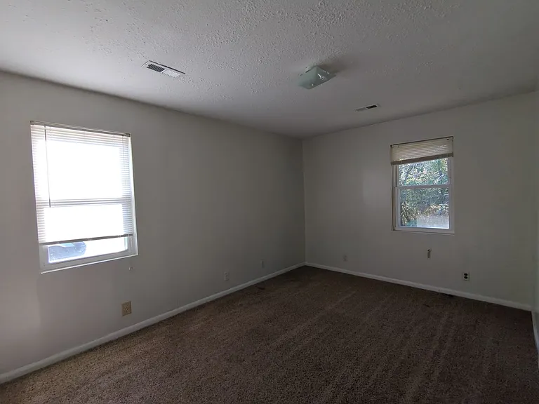 115 Summerfield Rd — Photo 9