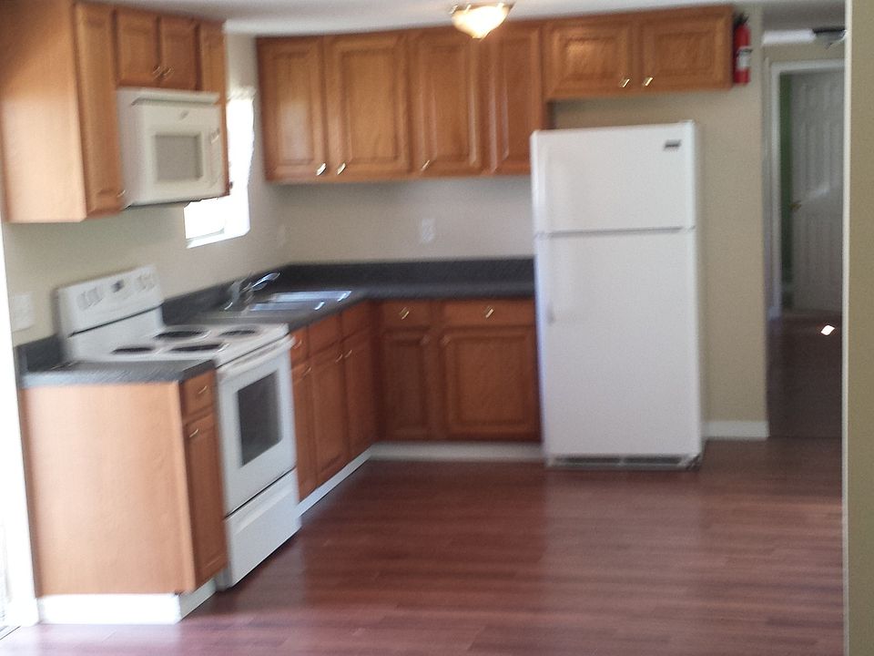 2nd image of 2870 N 6th St
