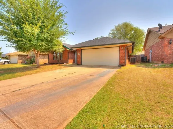 405 Crestland Dr E, Norman, OK 73071