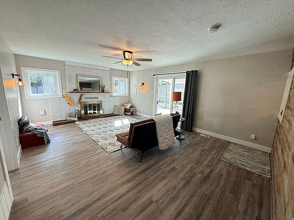 5th image of 3462 Eccles Ave