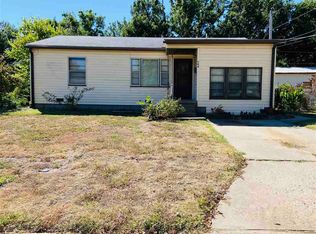 704 W Emporia Ave, Ponca City, OK 74601