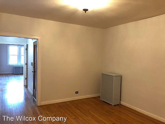 4th image of 4610 N Western Ave #3