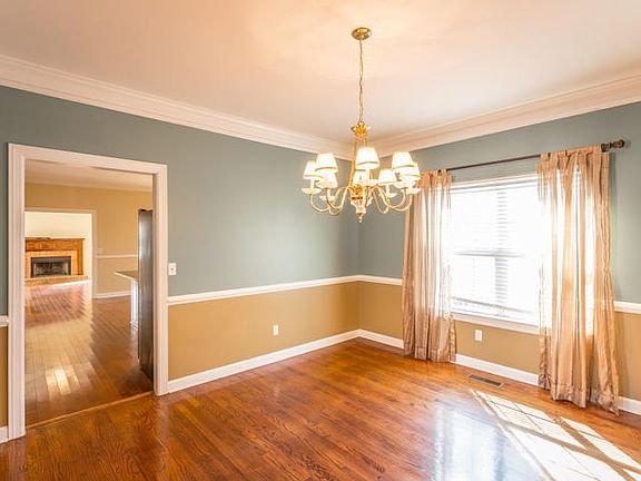 Formal dining room