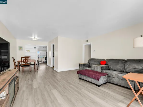 104 Alvarado Ave, Pittsburg, CA 94565