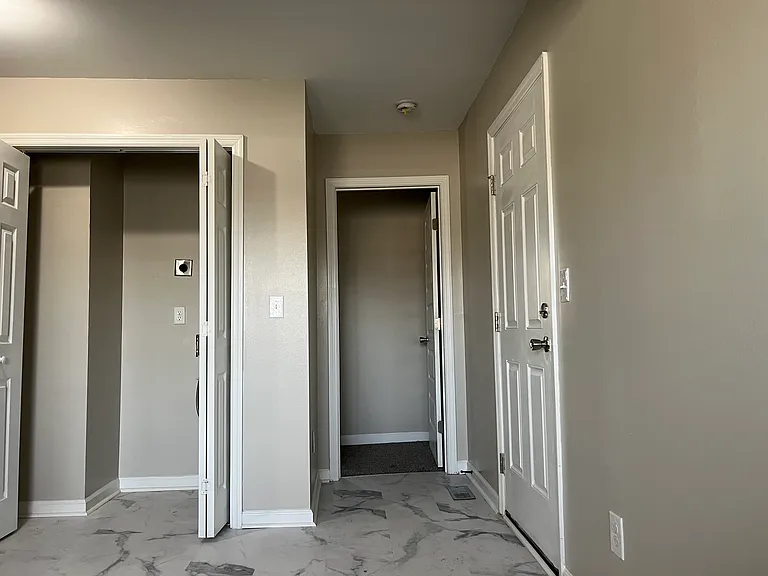 105 Chesapeake Ct — Photo 5