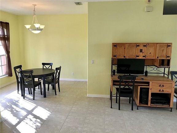 5th image of 1632 Music Ln