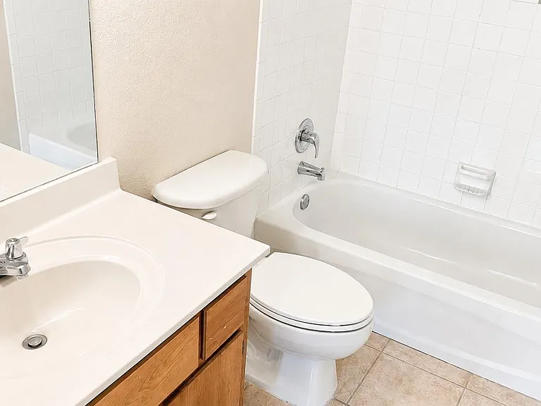 114 Sendero Dr — Photo 10