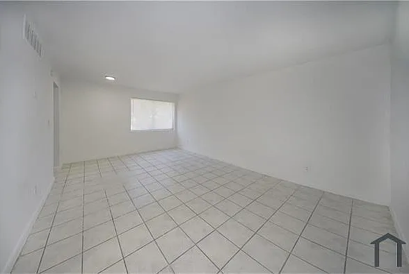 1 bed, 740 sqft, $1,775 — Photo 3