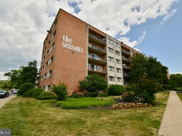 5851 Quantrell Ave APT 206, Alexandria, VA 22312
