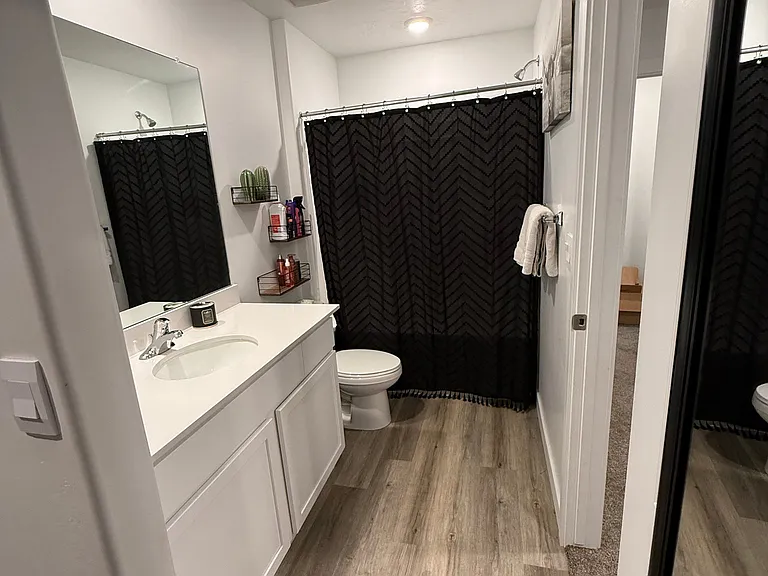 1045 W Broadleaf Dr — Photo 12