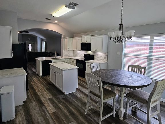 2nd image of 1508 Black Willow Trl
