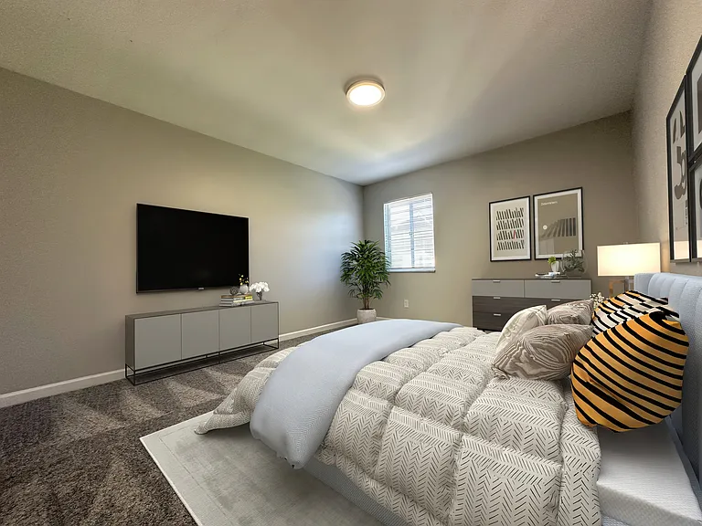 The Peak Apartments and Townhomes — Photo 6