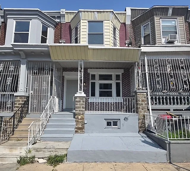 4417 N Franklin St — Photo 1