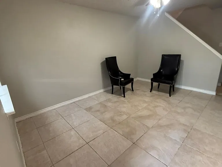 5329 Pinewilde Dr — Photo 6