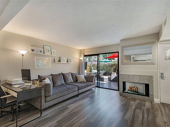 2nd image of 25712 Le Parc Unit 93