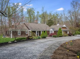 14 Oak Knoll Rd, Mendham, NJ 07945