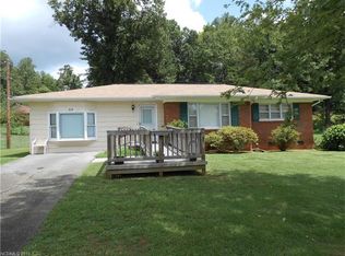 99 Pleasant Valley Dr, Marion, NC 28752