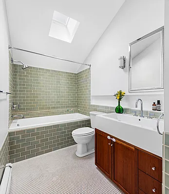 Sold by Compass | media 7