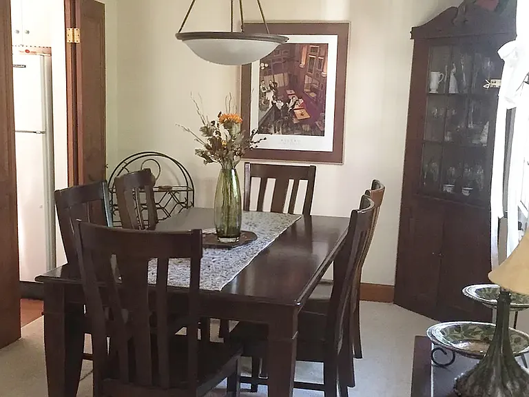 DININGROOM VIEW