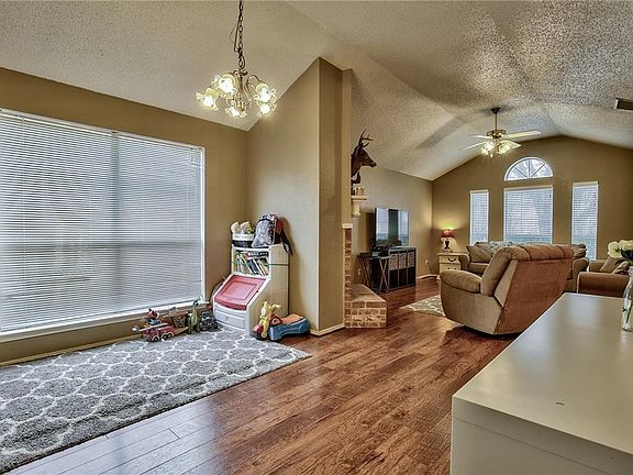5th image of 5605 Alicante Dr