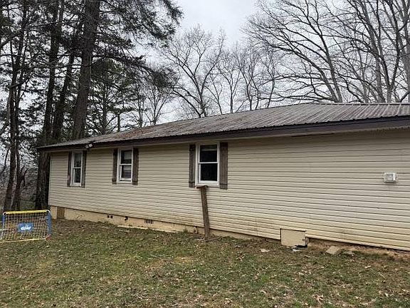 2nd image of 288 Kimsey St