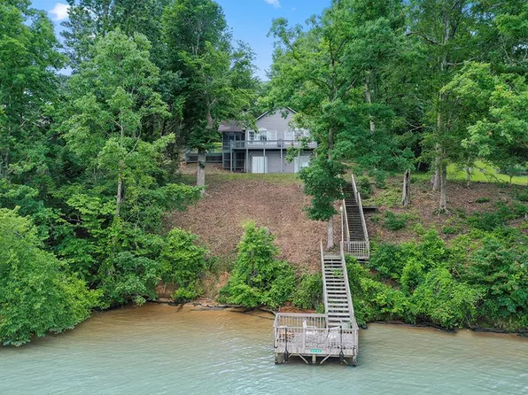 622 Sand Shore Dr, Greenwood, SC 29649