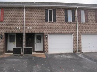342 Stonegate Ct, Chambersburg, PA 17201