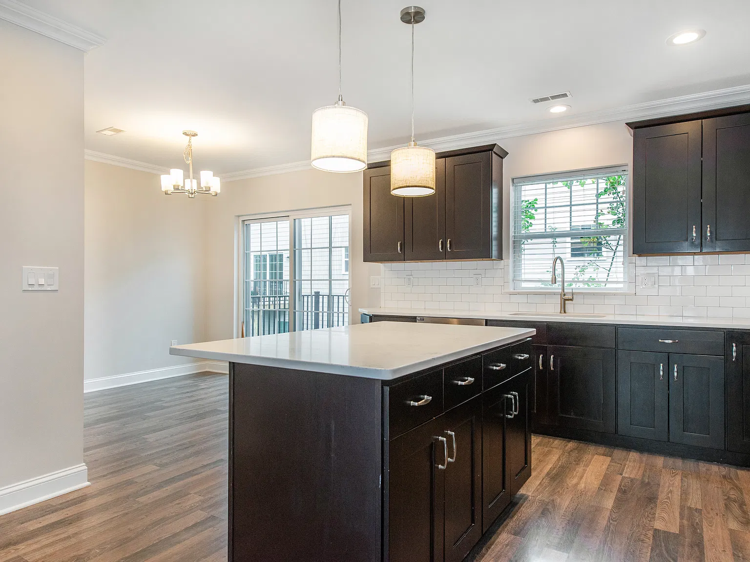 3 bed, 3.5 bath, $5,250 — Photo 4