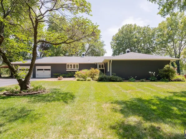 641 NW Walnut Ln, Topeka, KS 66617