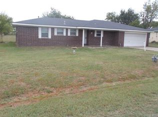 230 Suburban Ln, Inola, OK 74036