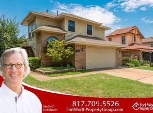3824 Clover Hill Ln, Carrollton, TX 75007
