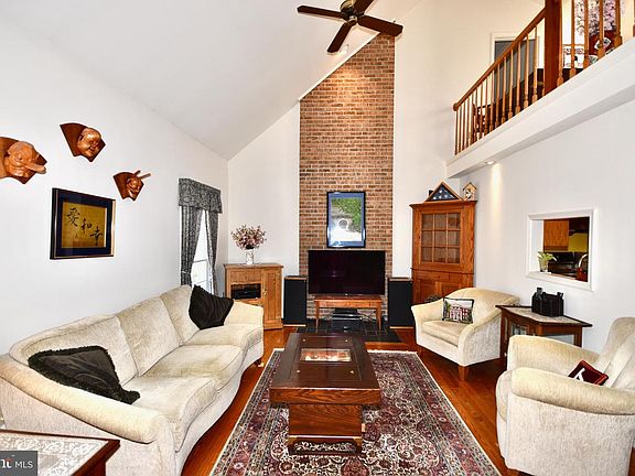2nd image of 8149 Tall Pines Ln