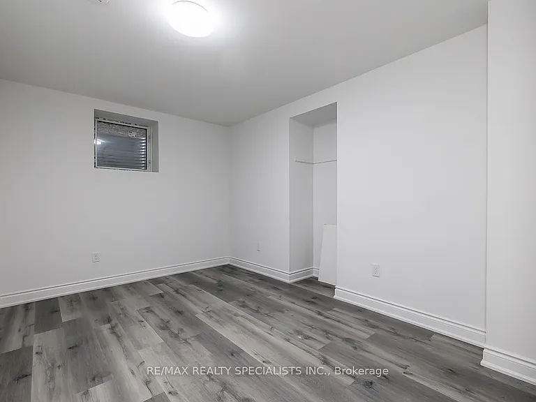 1 Huron Ln — Photo 19