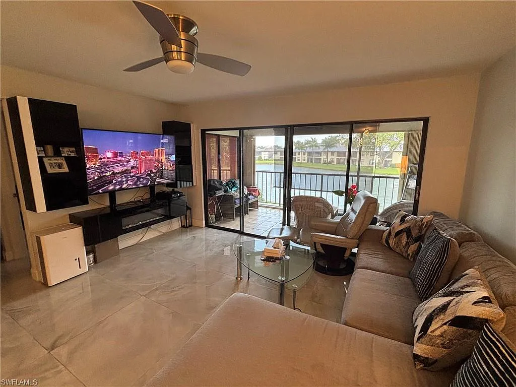 2 bed, 2.0 bath, 1102 sqft, $2,850 — Photo 3