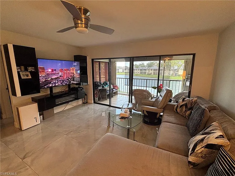 1600 Misty Pines Cir #206 — Photo 3