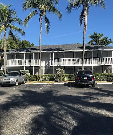 1849 Maravilla Ave #D7 — Photo 2