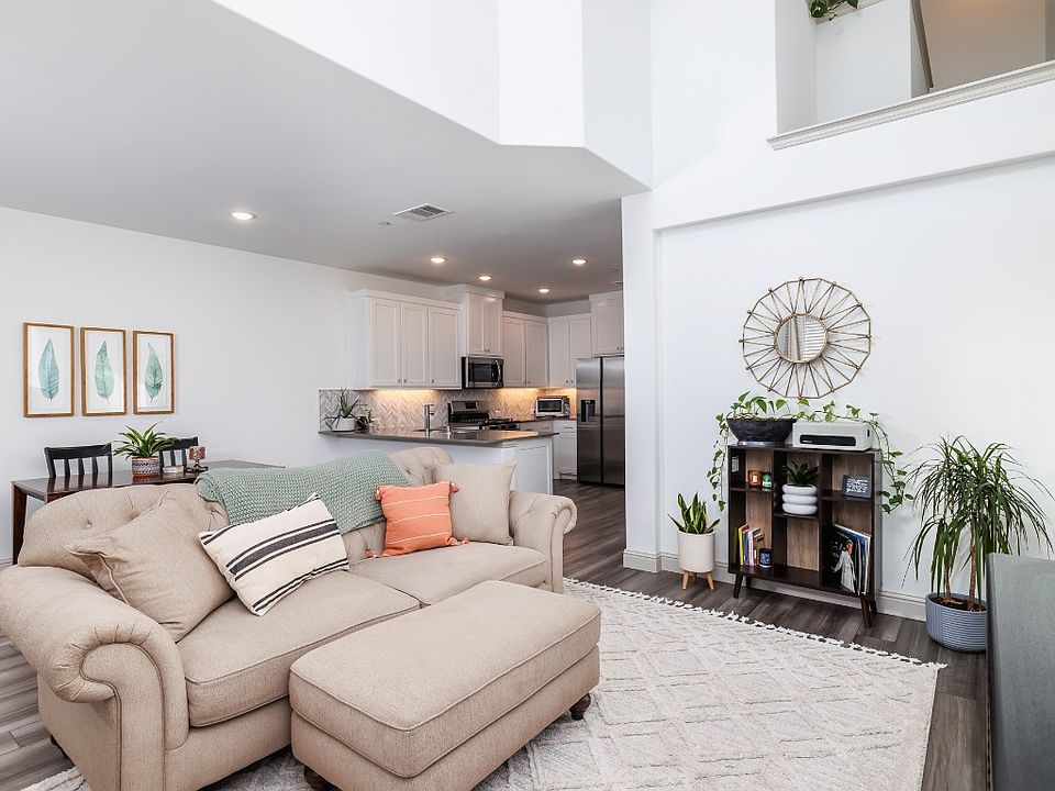1st image of 1060 Homestead Way