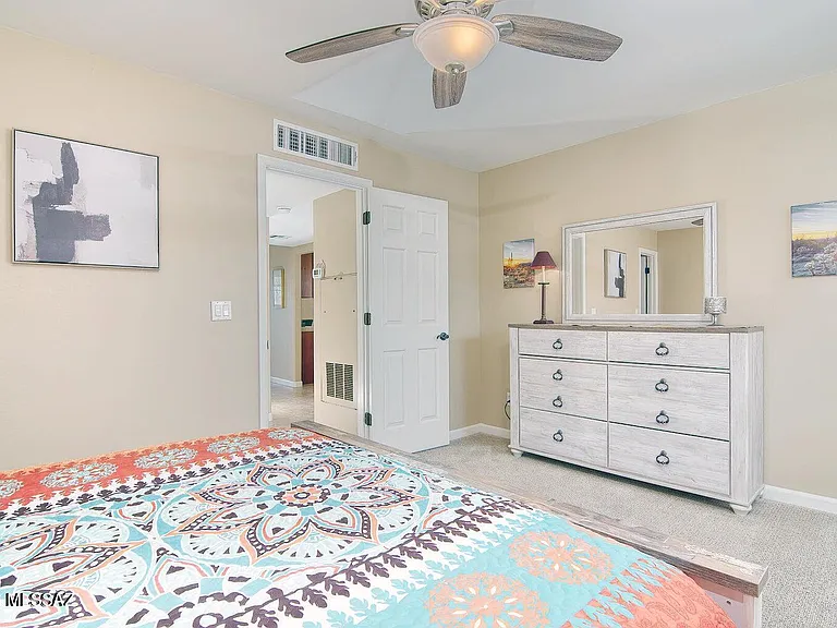 6651 N Campbell Ave #210 — Photo 17