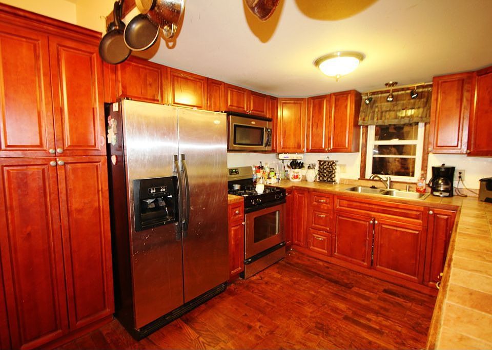 1st image of 1489 Lancaster Ave
