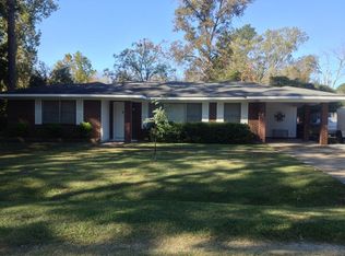310 Rainbow Dr, Pineville, LA 71360