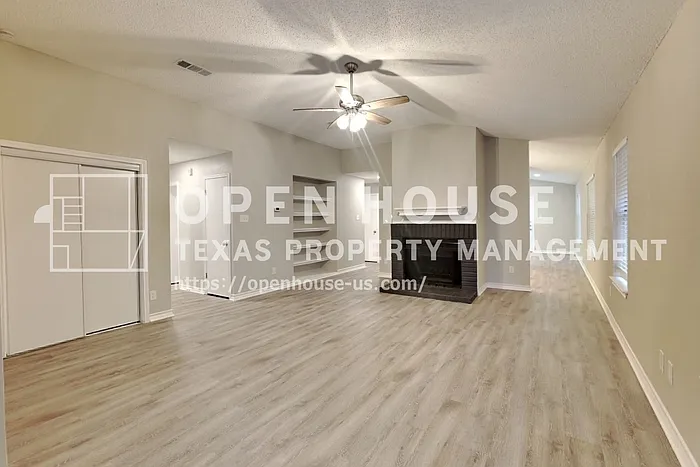 5900 Stone Meadow Ln — Photo 3