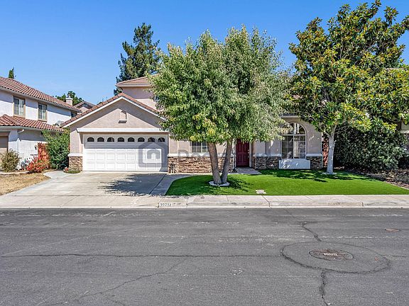 2nd image of 32714 Foxglove Way