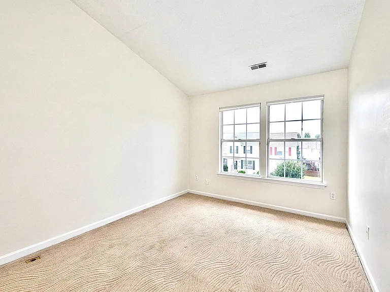 130 Spencer Cir — Photo 22