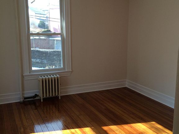 3rd image of 58 Battle Ave APT 2R
