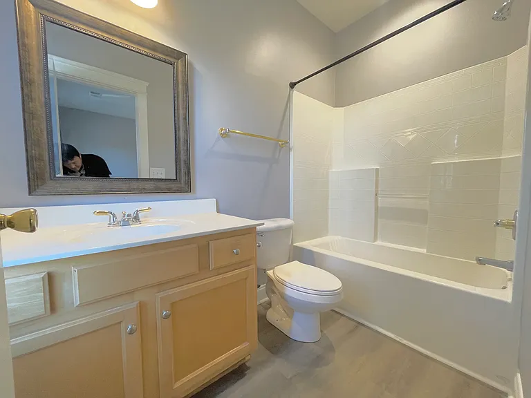 318 White Gables Dr — Photo 10